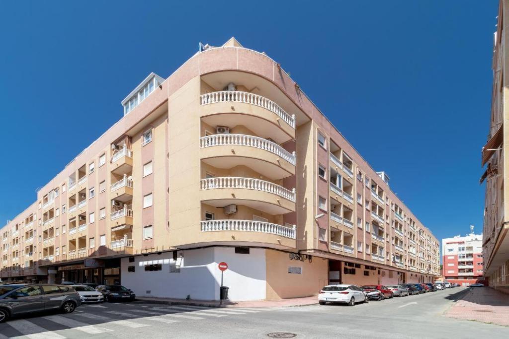 Bonito Apartamento En Torrevieja Exterior foto